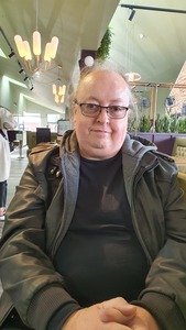 Phil Lewis