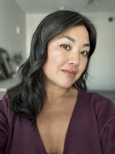 Elysia Robins