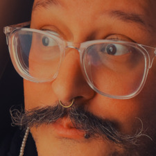 Roger Steve Ruiz