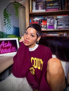 Ashley Lauren (Ash Read It)