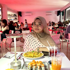 Azalea Putri