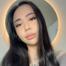 Zuri Li