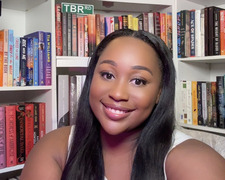 Chapters With Carmen ✨