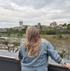 Hélèna