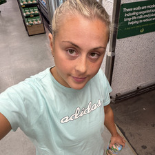 Sienna lambert