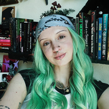 abigail • gloomykitty_reads