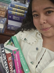 Reader Belen♡