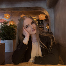 Reader Olesia