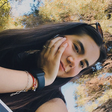 Daniela Luján