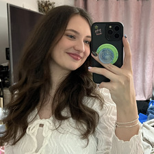 Jade M