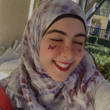 {نَرْجِس أَلدُلَيْمِيْ}