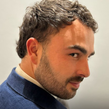 Elliot Miles