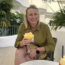 Leanne L