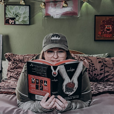 Dee | shhh.thisisalibrary