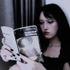 Mimzie Reads