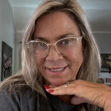 Linda Casello