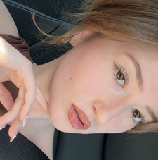 Emily ˏˋ°•*⁀➷