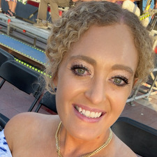 Danielle peper