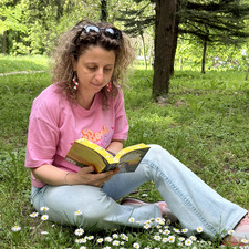 Лора Величкова