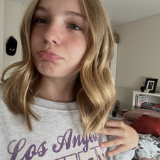 kylie (𝕆𝕝𝕚𝕧𝕚𝕒'𝕤 𝕍𝕖𝕣𝕤𝕚𝕠𝕟)