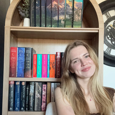 loreandlonging