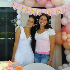 vicky !!