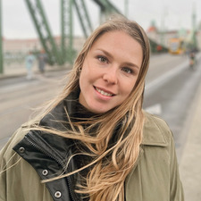 Barbara R.