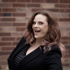 Gloria Doss