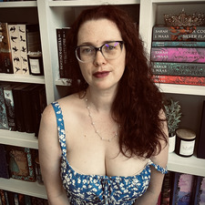 Enelyae Is Reading