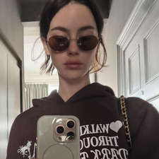 ⋆