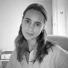 Ingrid Holth