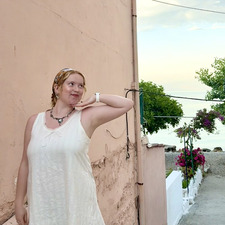 Ava D