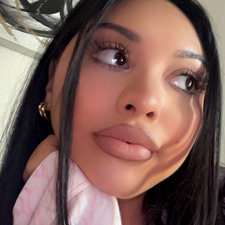 Nessa Reads