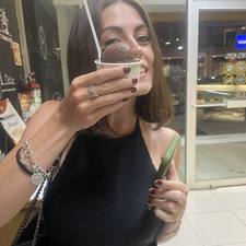rena cincúnegui