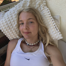 Leonie