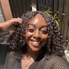 Azsia Simone