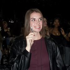 em