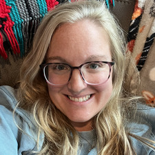 Amber Knott