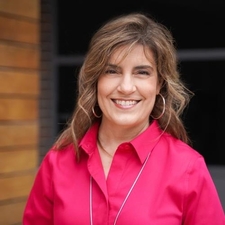 Sara  Purdue