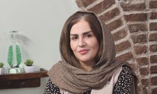 زهرا محمودی