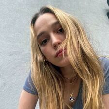 ⋆ mełike