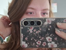 Anna__