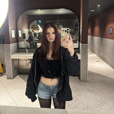 jules ✮⋆˙