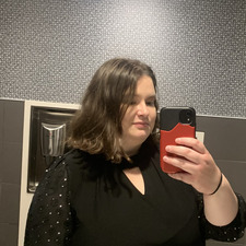 Julia🥰