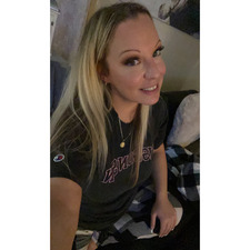 Stephanie_Reads_