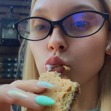 B