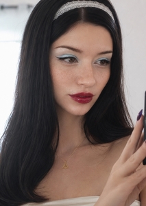 V
