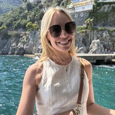 Stephanie Head