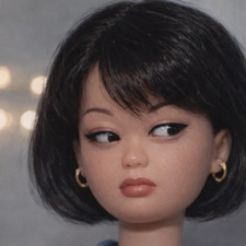 Hitomi