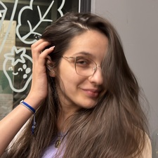 Kimia Monfared